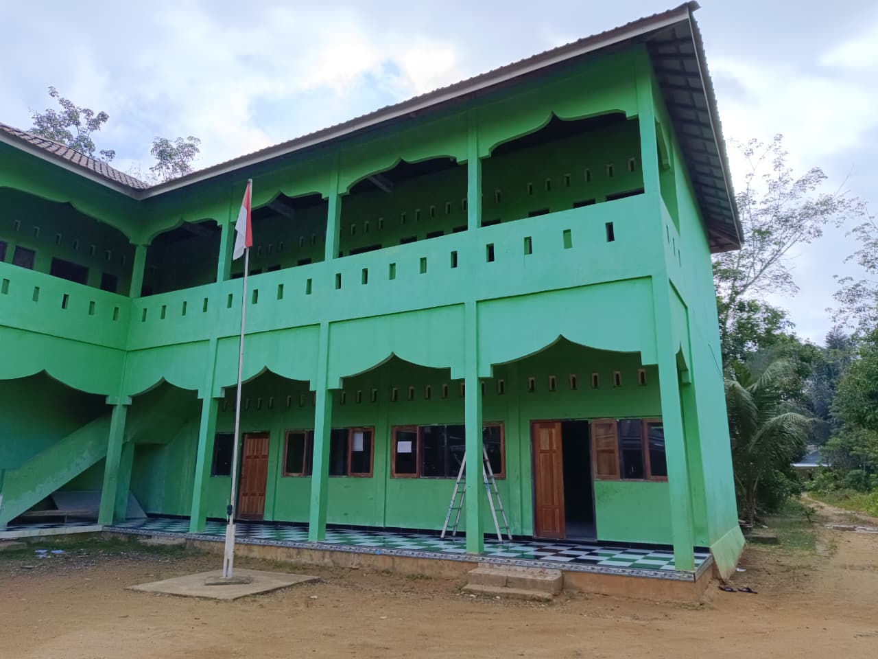 WhatsApp Image 2025-10-11 at 09.22.01